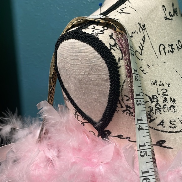 Handmade pink feather boa small purse w/cheetah print handle & body velcro close - Picture 9 of 13